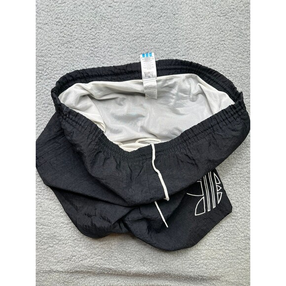 Vintage Adidas swim trunks lined. Size large - Picture 6 of 7